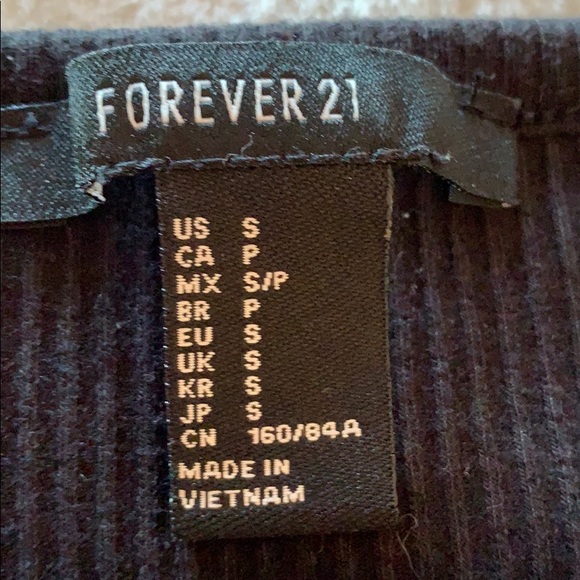 Long sleeve black ribbed F21 top. Size Small. - Picture 2 of 3